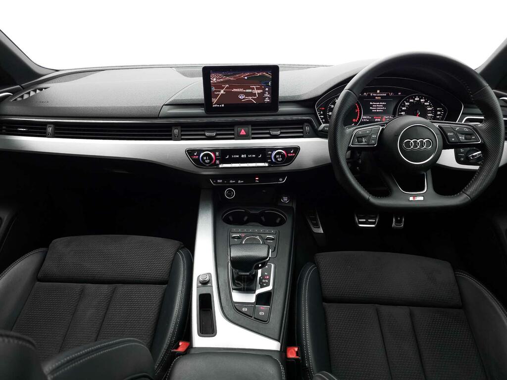 Audi A4 Saloon White #11