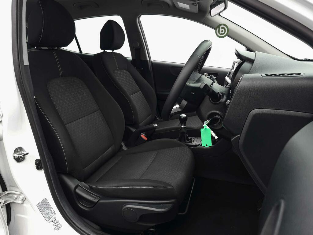 Kia Picanto 2 White #6