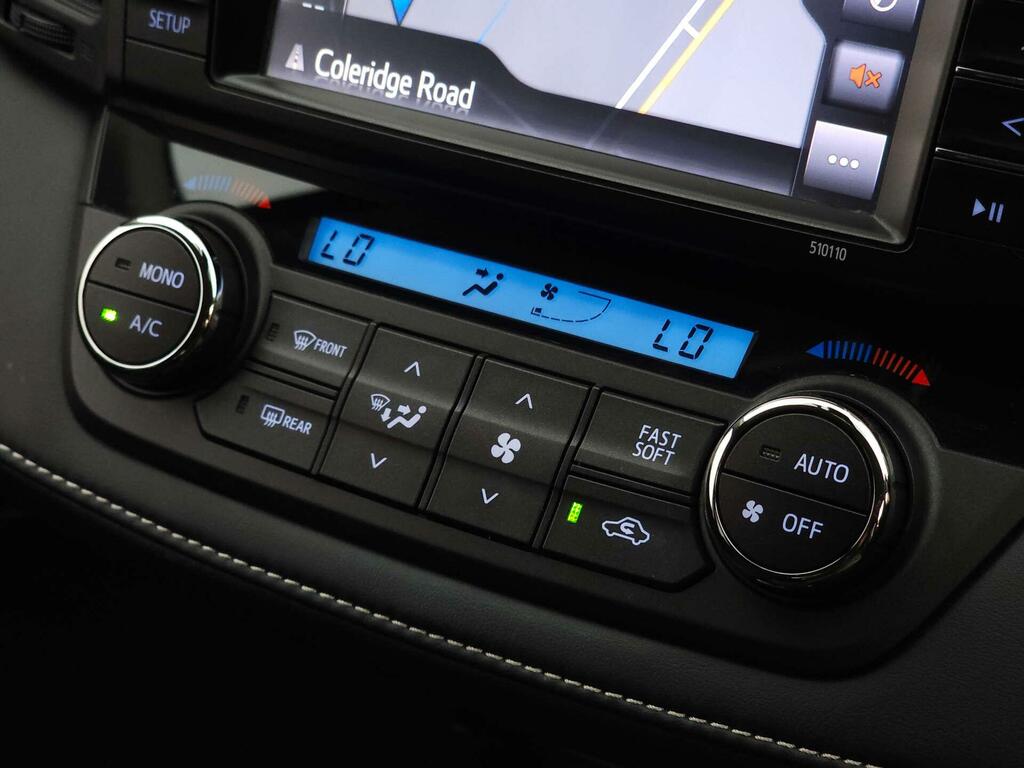 Toyota Rav 4 Icon Tech Silver #6