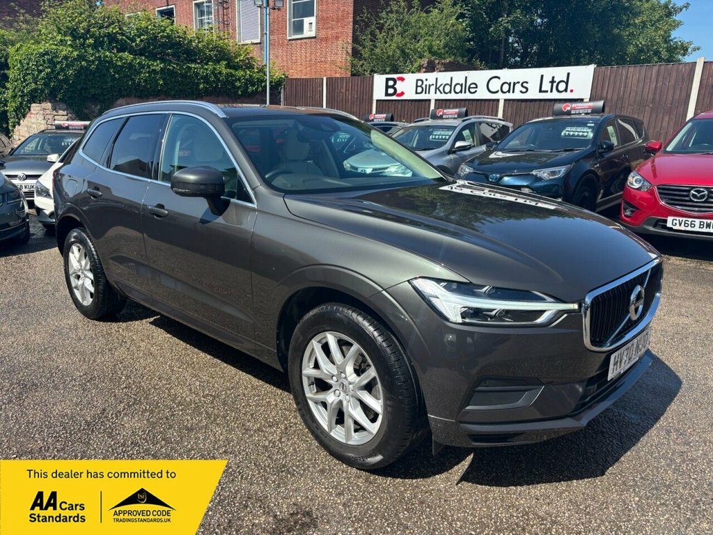 Volvo XC60 2L Momentum Grey
