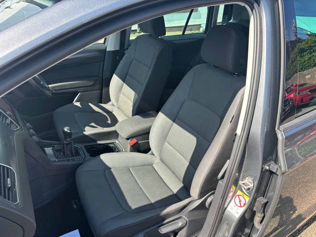 Volkswagen Golf SV Gt White #17