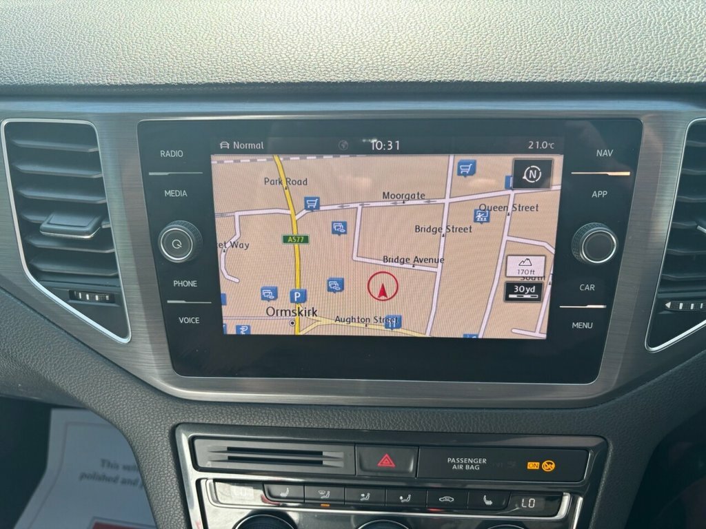 Volkswagen Golf SV Gt White #21