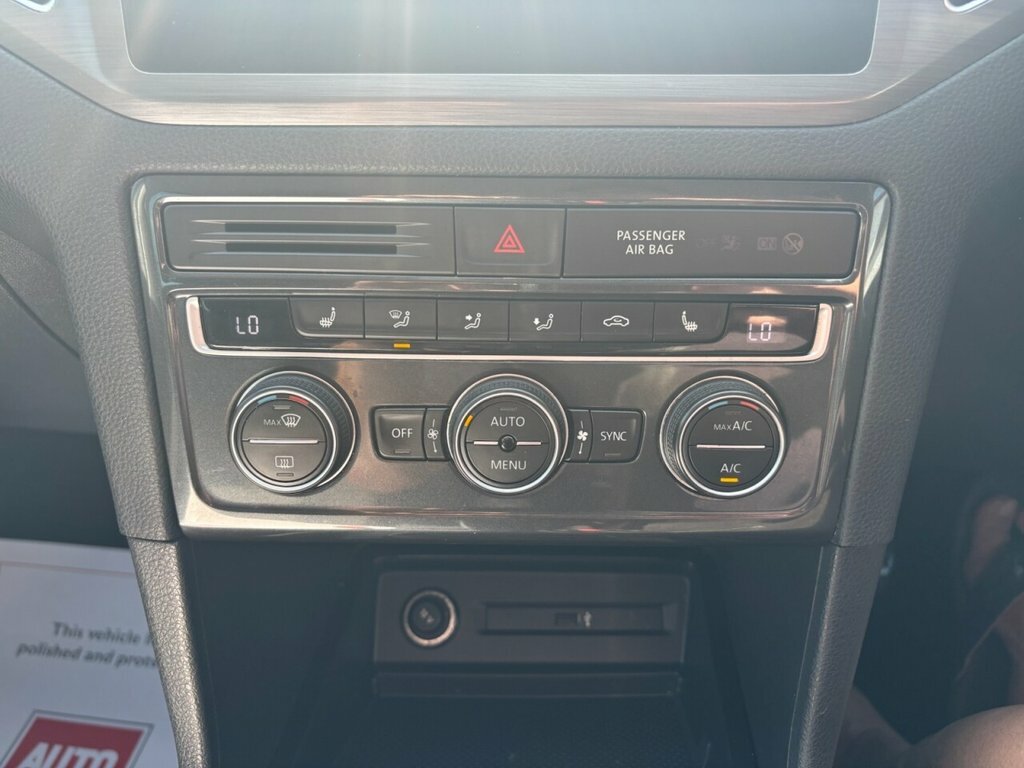 Volkswagen Golf SV Gt White #25