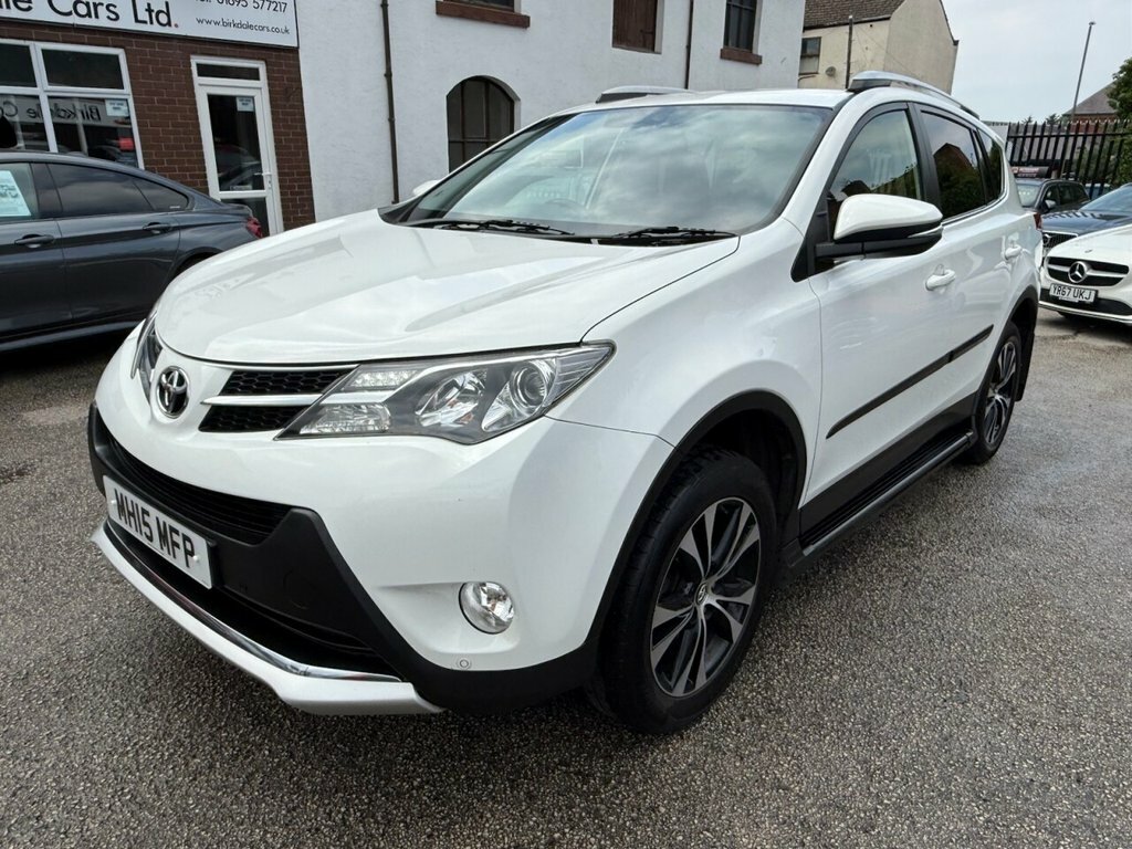 Toyota Rav 4 2L Invincible White #3