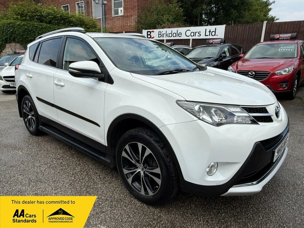 Toyota Rav 4 2L Invincible White