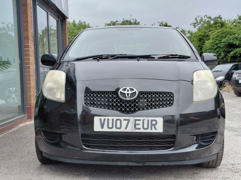 Toyota Yaris Hatchback 1.3 Vvt-i Zinc 200707 VU07EUR Black #3
