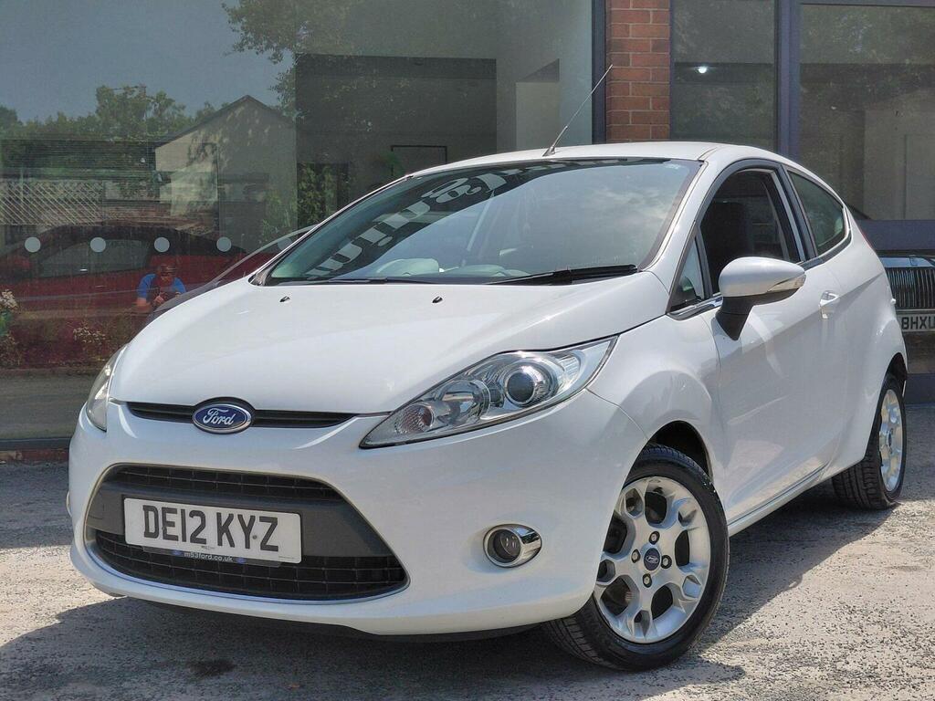 Ford Fiesta Hatchback 1.25 Zetec 201212 DE12KYZ White #2