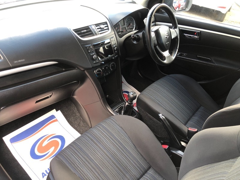 Suzuki Swift 1.2 Sz2 Euro 5 Red #16
