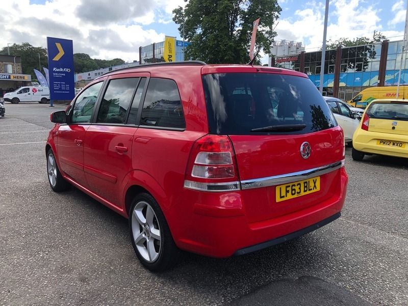 Vauxhall Zafira Exclusiv Red #6
