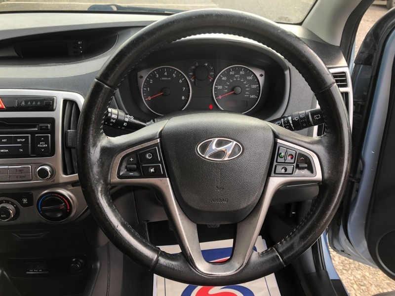 Hyundai I20 Blue #10
