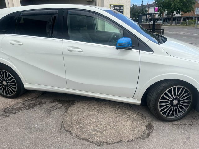 Mercedes-Benz B Class Art Mpv White #3