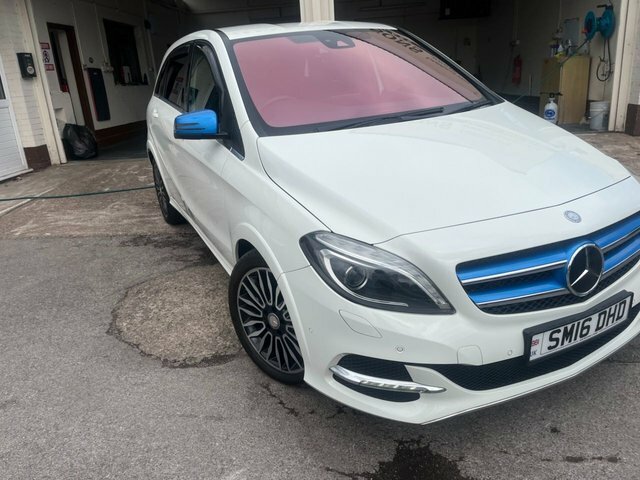 Mercedes-Benz B Class Art Mpv White #2