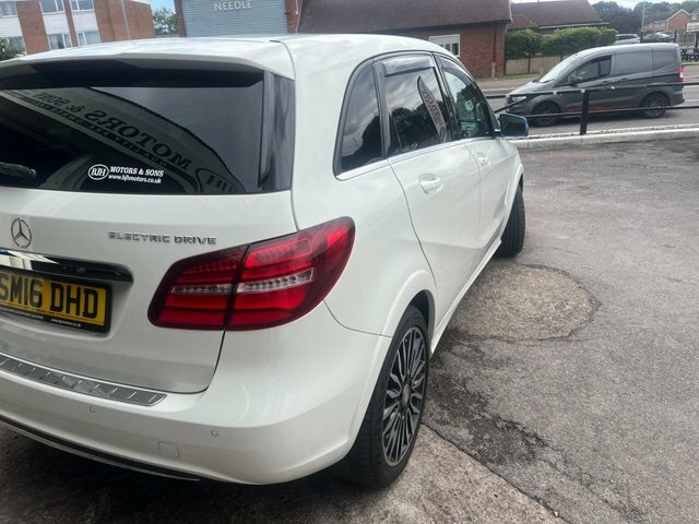 Mercedes-Benz B Class Art Mpv White #5