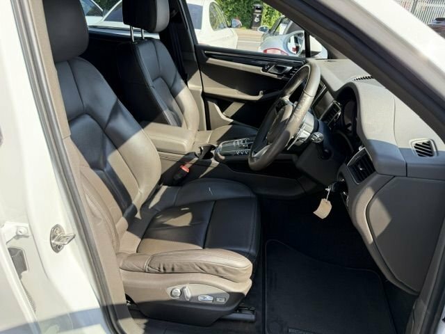 Porsche Macan 3.0 V6 S Suv HW15LJX White #5