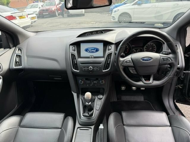 Ford Focus 2.0T Ecoboost St-3 Hatchback MT65WDP Black #6