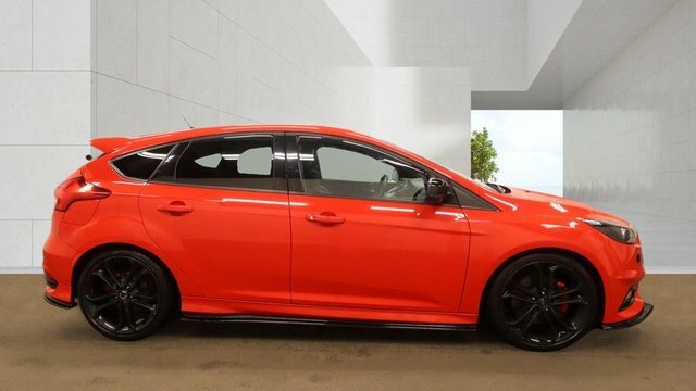 Ford Focus 2.0T Ecoboost St-3 Hatchback P27GFH Red #5
