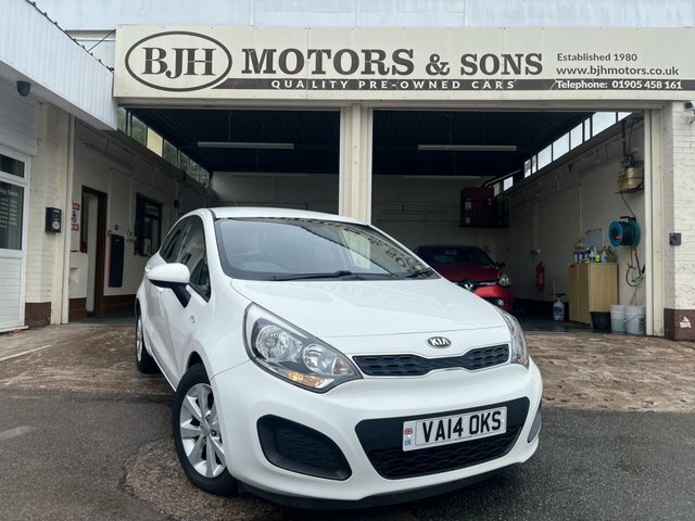 Kia RIO 1.25 Vr7 Hatchback White
