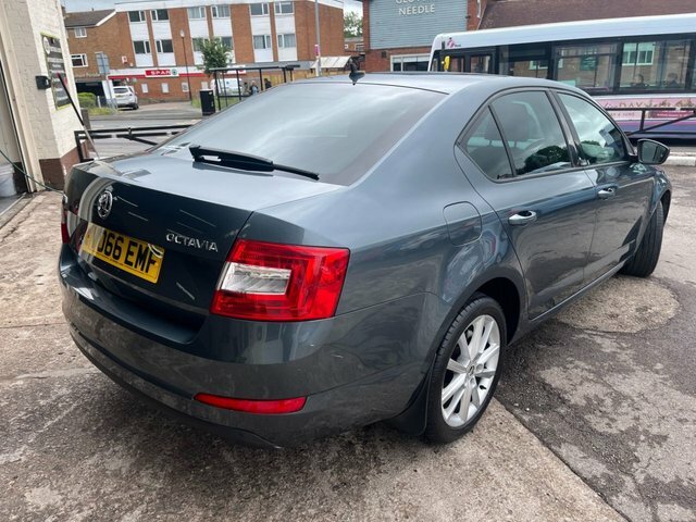 Skoda Octavia 1.6 Tdi Se L Grey #4