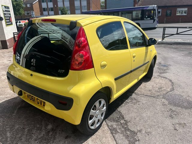 Peugeot 107 1.0 12V Urban Hatchback Yellow #4