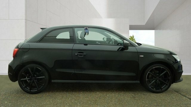 Audi A1 1.6 Tdi Black Edition Black #5