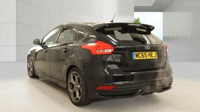 Ford Focus 2.0T Ecoboost St-3 Hatchback MC65HEJ Black #3