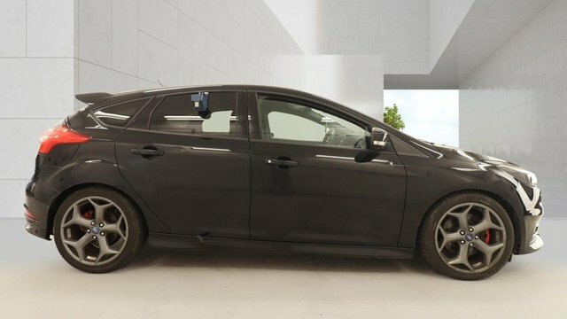 Ford Focus 2.0T Ecoboost St-3 Hatchback MC65HEJ Black #4