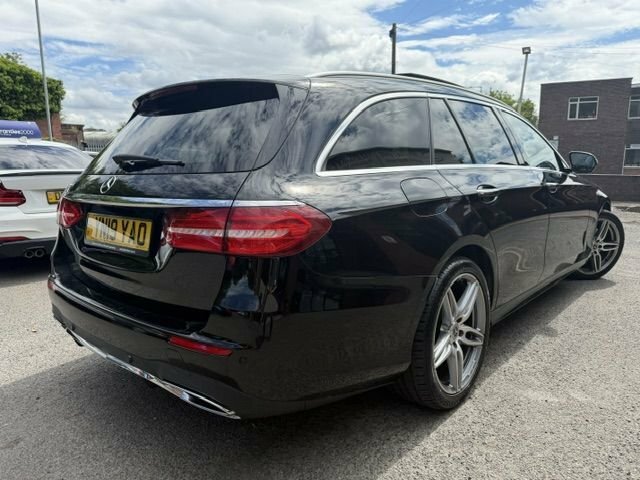 Mercedes-Benz E Class 2.0 E220d Amg Line Black #3
