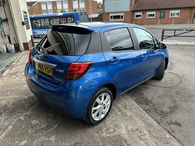 Toyota Yaris 1.5 Vvt-h Sport Hatchback Blue #4