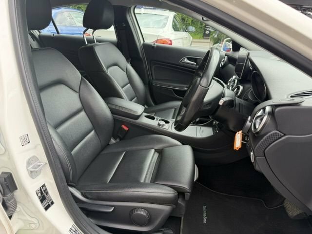 Mercedes-Benz A Class 1.5 A180d Sport Premium White #6