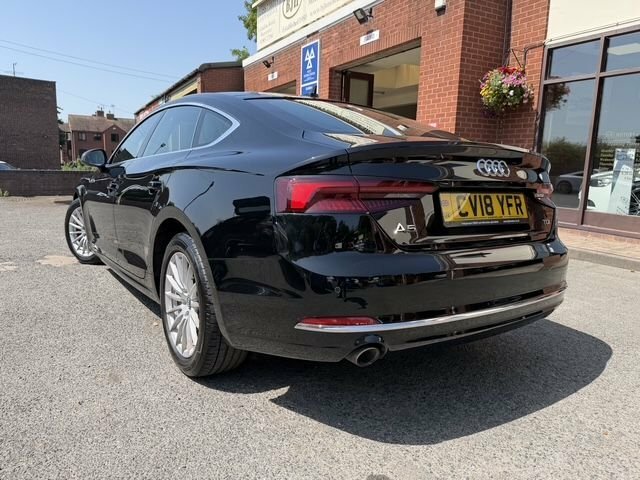Audi A5 2.0 Tdi Se Sportback Black #4