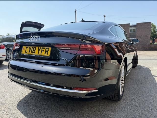 Audi A5 2.0 Tdi Se Sportback Black #3
