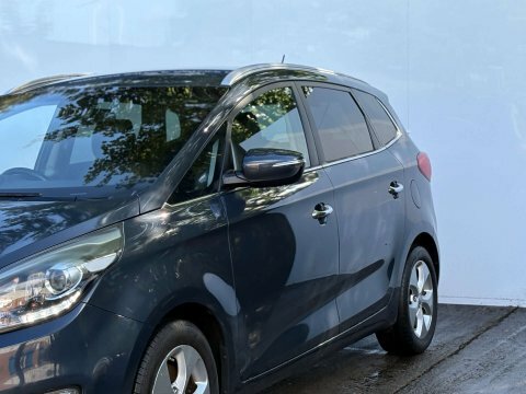 Kia Carens Silver #39