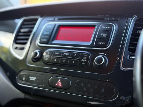 Kia Carens Silver #42
