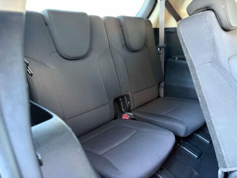 Kia Carens Silver #27