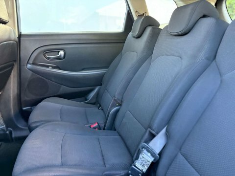 Kia Carens Silver #58
