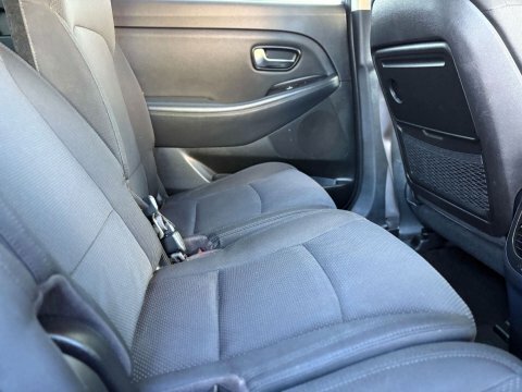 Kia Carens Silver #24