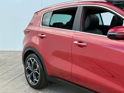 Kia Sportage   #13