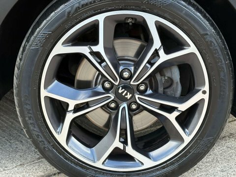Kia Sportage   #11