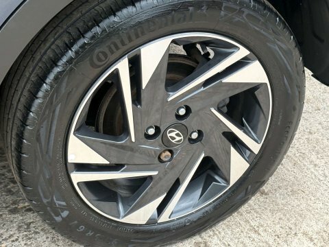 Hyundai Bayon Hatchback Blue #40