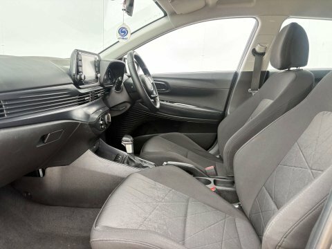 Hyundai Bayon Hatchback Blue #49