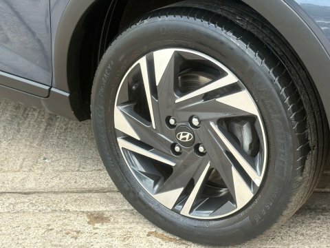 Hyundai Bayon Hatchback Blue #13