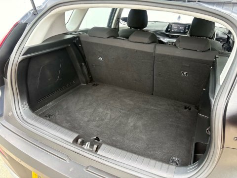 Hyundai Bayon Hatchback Blue #25