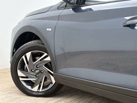 Hyundai Bayon Hatchback Blue #35