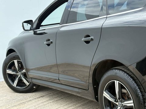 Volvo XC60 White #26