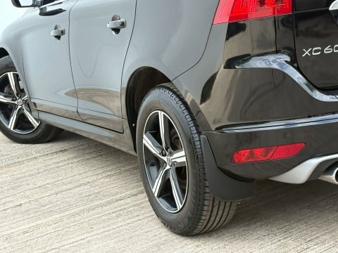 Volvo XC60 White #23