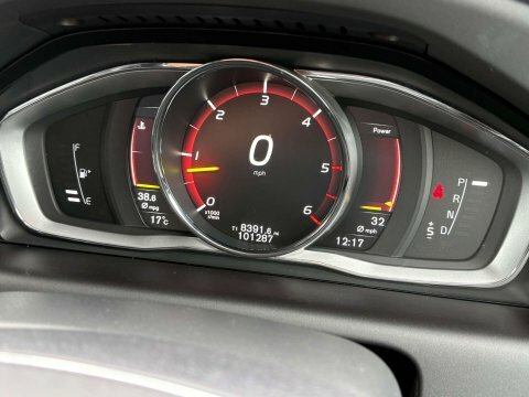 Volvo XC60 White #14