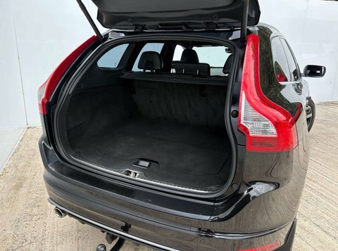 Volvo XC60 White #19