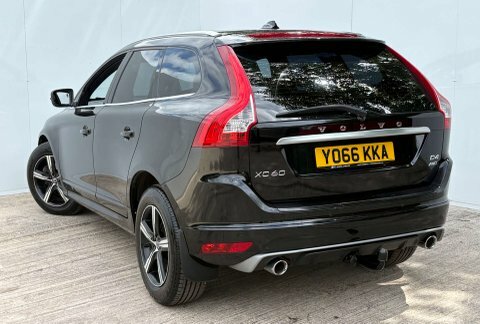 Volvo XC60 2.4 Xc60 R-design Black #4