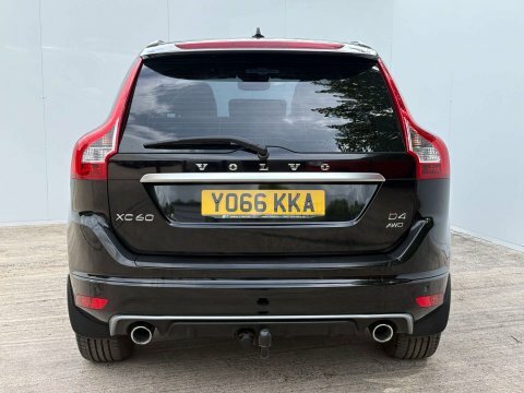 Volvo XC60 2.4 Xc60 R-design Black #3