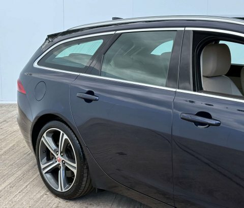 Jaguar XF Diesel Grey #9
